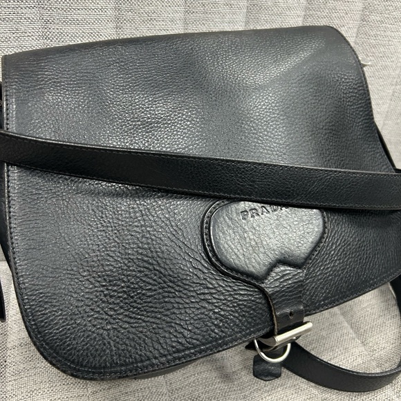 Vintage Prada Vacchetta messenger ❤️leather tin & out - Picture 3 of 15